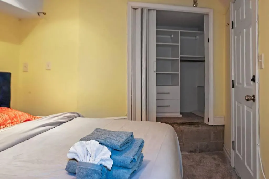 Apartment Unique, Cozy, And Spacious Basement Apt Close To Nyc Guttenberg United States