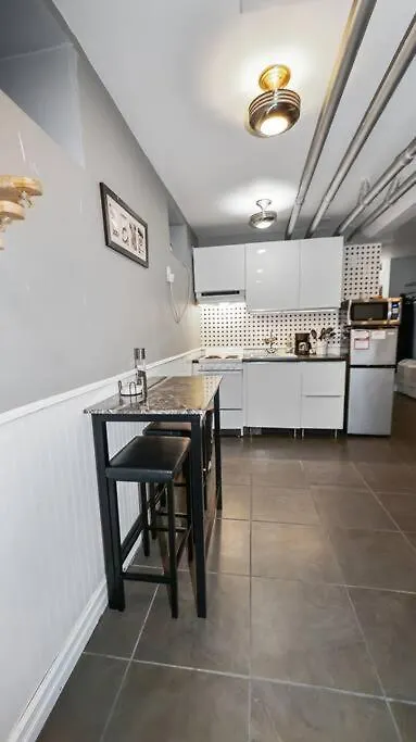 Unique, Cozy, And Spacious Basement Apt Close To Nyc Guttenberg 0*,