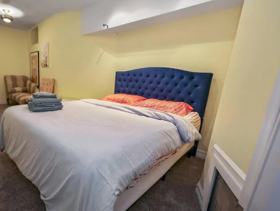 Apartment Unique, Cozy, And Spacious Basement Apt Close To Nyc Guttenberg
