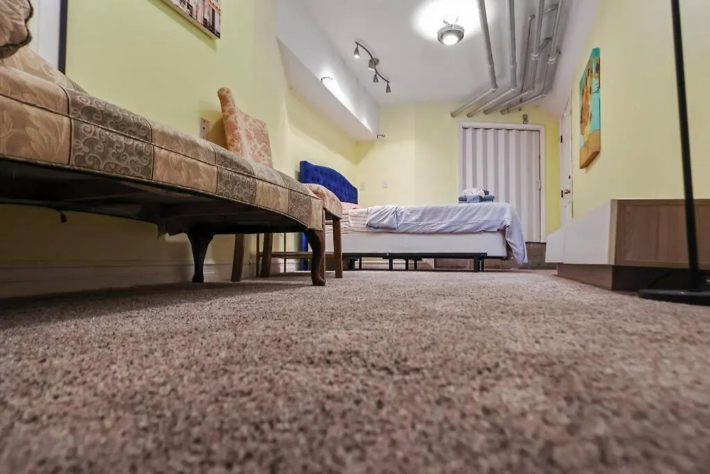 Apartment Unique, Cozy, And Spacious Basement Apt Close To Nyc Guttenberg